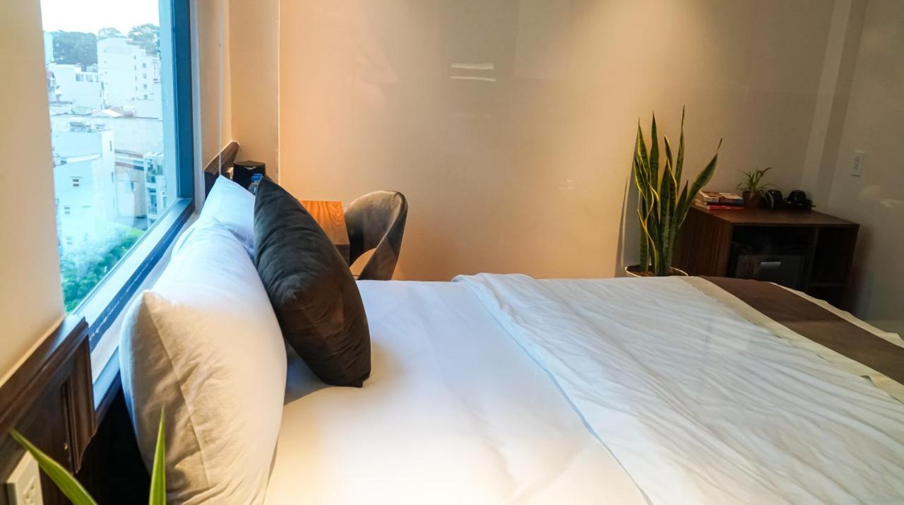 Bros Hotel Хошимин Экстерьер фото